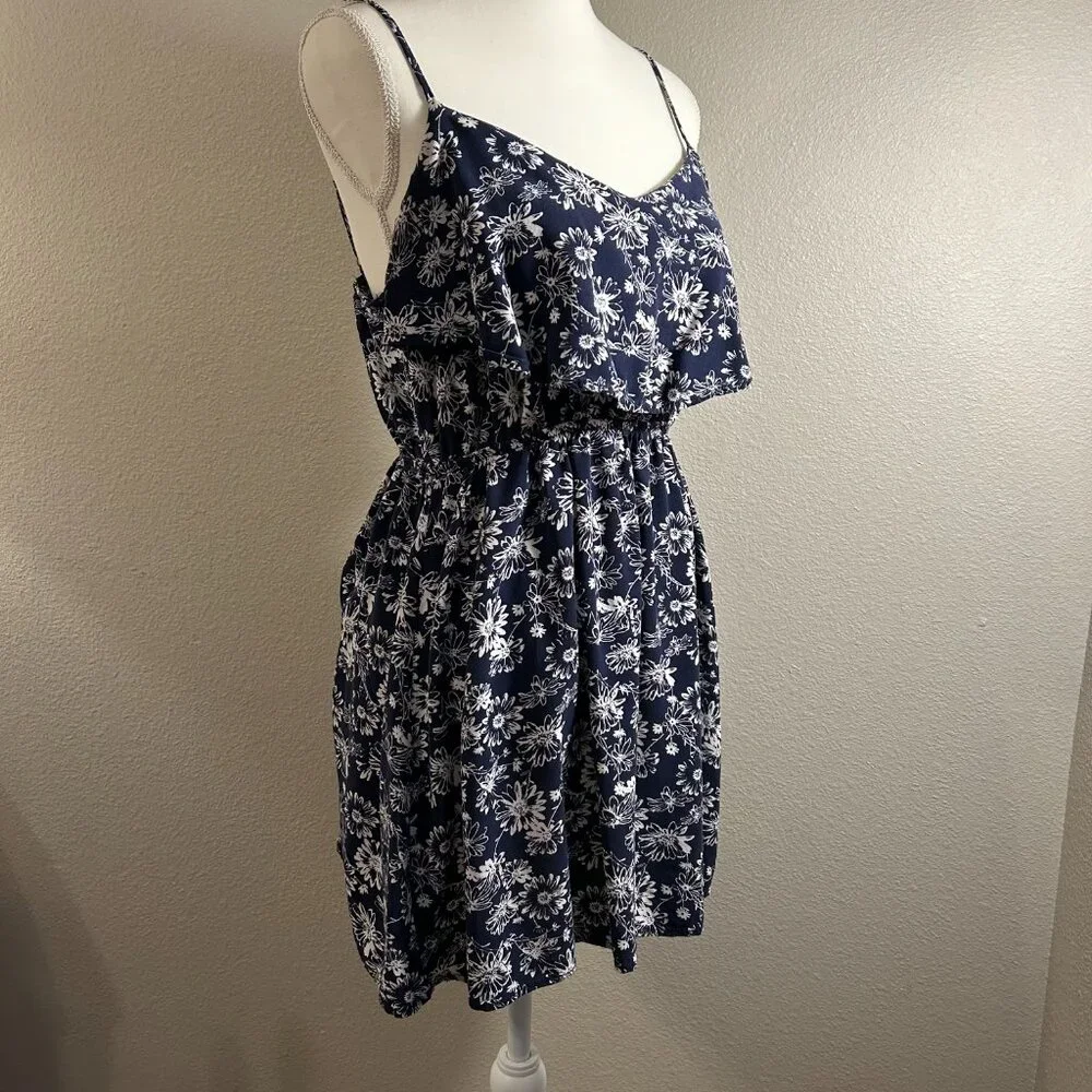 Women's Spring and Summer Navy Blue and White Printed Floral Dress with Ruffle